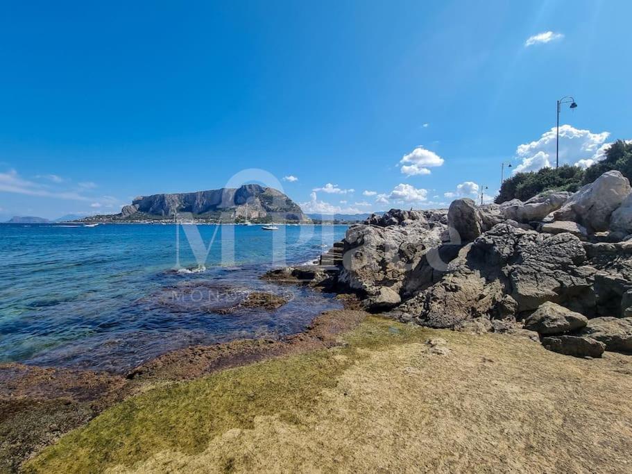 M'Place - Mondello Residence Palermo Buitenkant foto