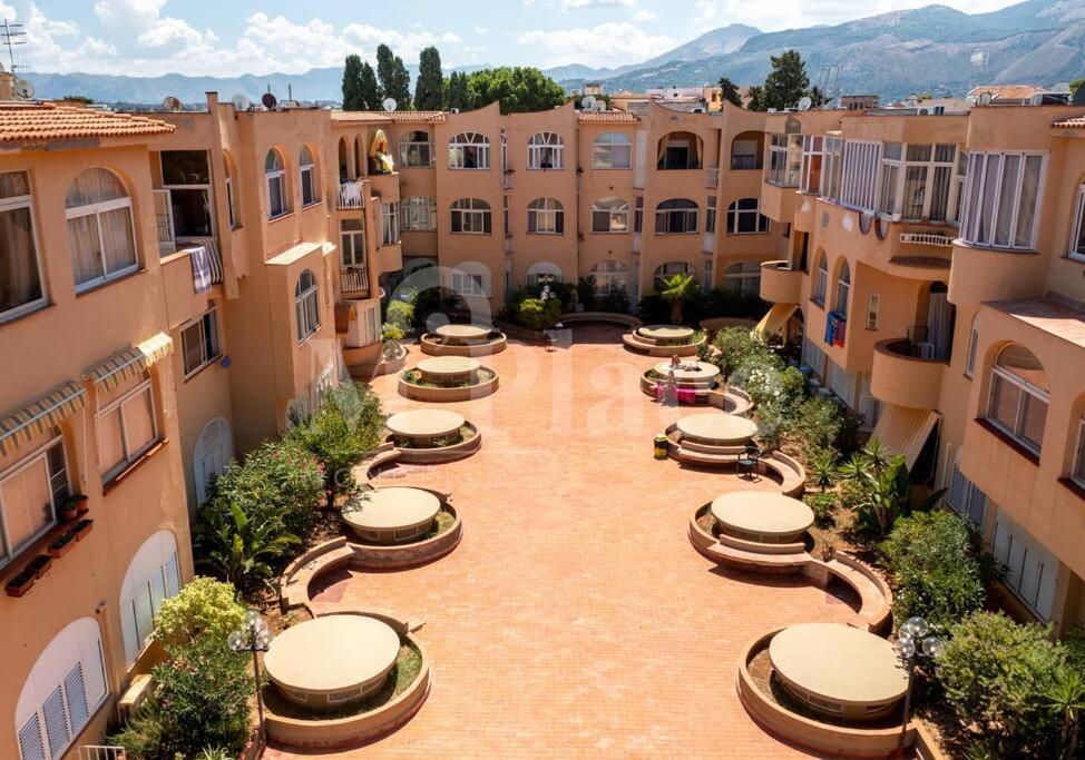 M'Place - Mondello Residence Palermo Buitenkant foto