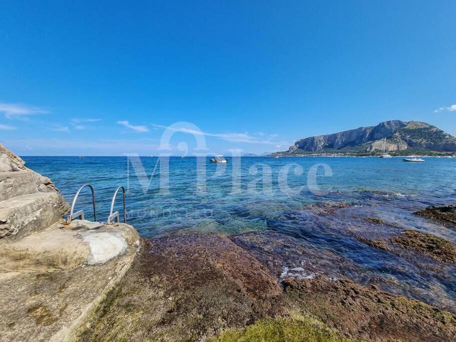 M'Place - Mondello Residence Palermo Buitenkant foto